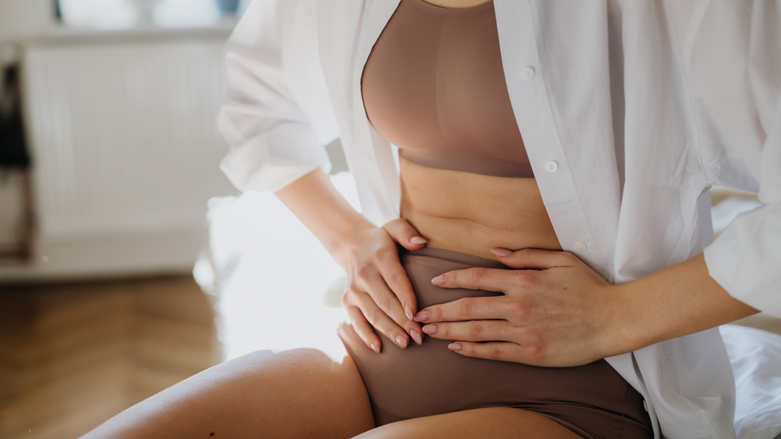 Lithothérapie et cycle féminin : pierres pour soulager le syndrome prémenstruel, douleurs et équilibre hormonal