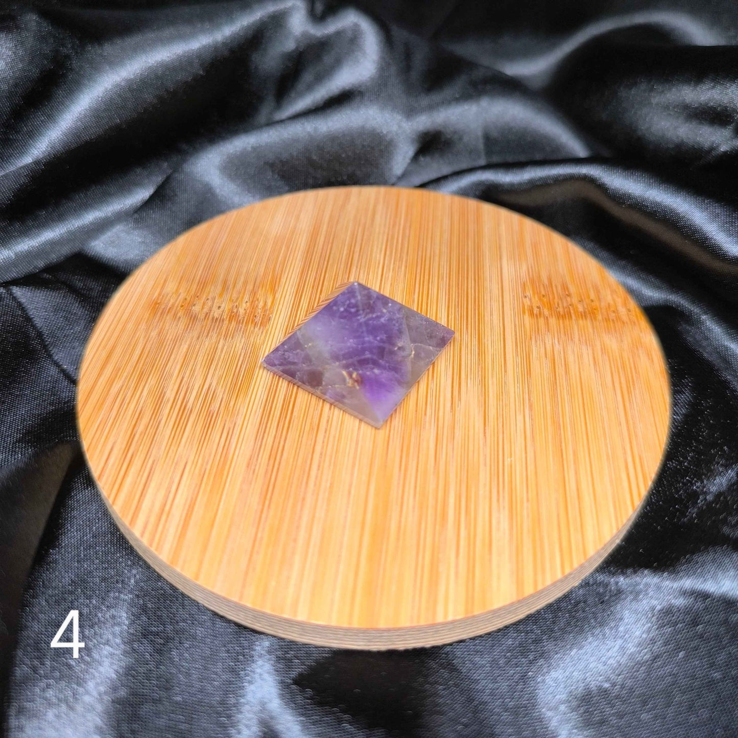 Pyramide en Améthyste - Cristaux Magiques