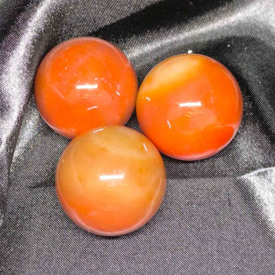 Sphère en Cornaline - Cristaux Magiques