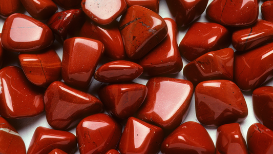 Jaspe Rouge : la pierre d’ancrage, de force et de vitalité