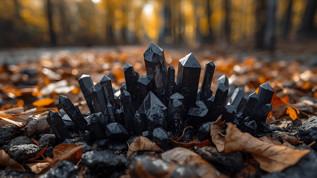 Les pierres sombres et mystérieuses pour l’automne : ancrage, protection et introspection - Cristaux Magiques